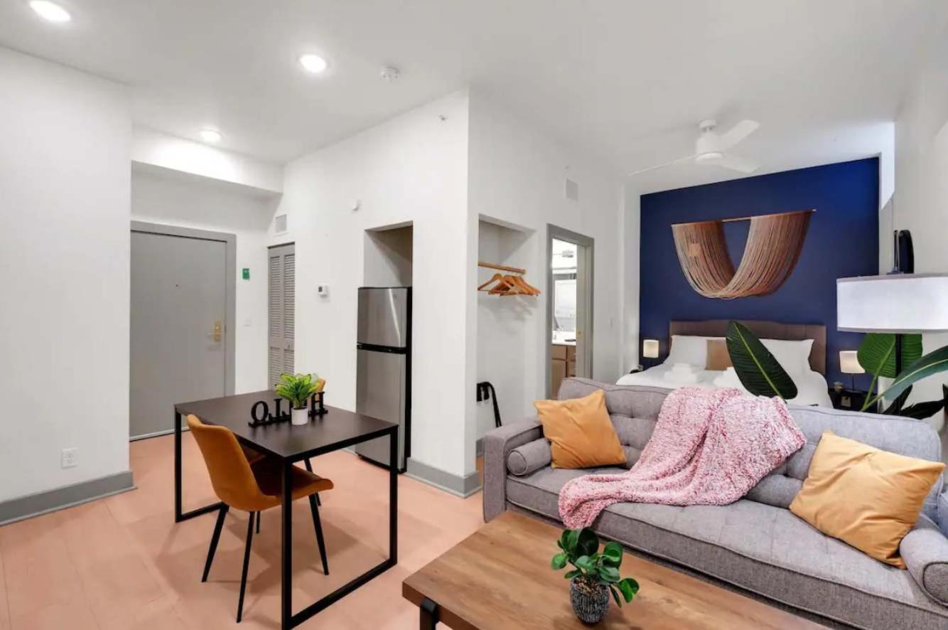 Bright And Modern In # 103 *